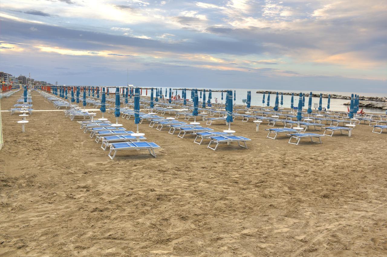 Hotel Simplon Bellaria-Igea Marina Eksteriør bilde