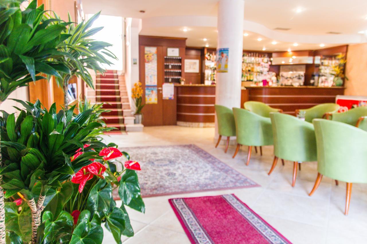 Hotel Simplon Bellaria-Igea Marina Eksteriør bilde
